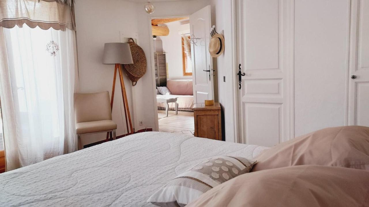 Mas De Plisset Appartement Saint-Gilles  Buitenkant foto