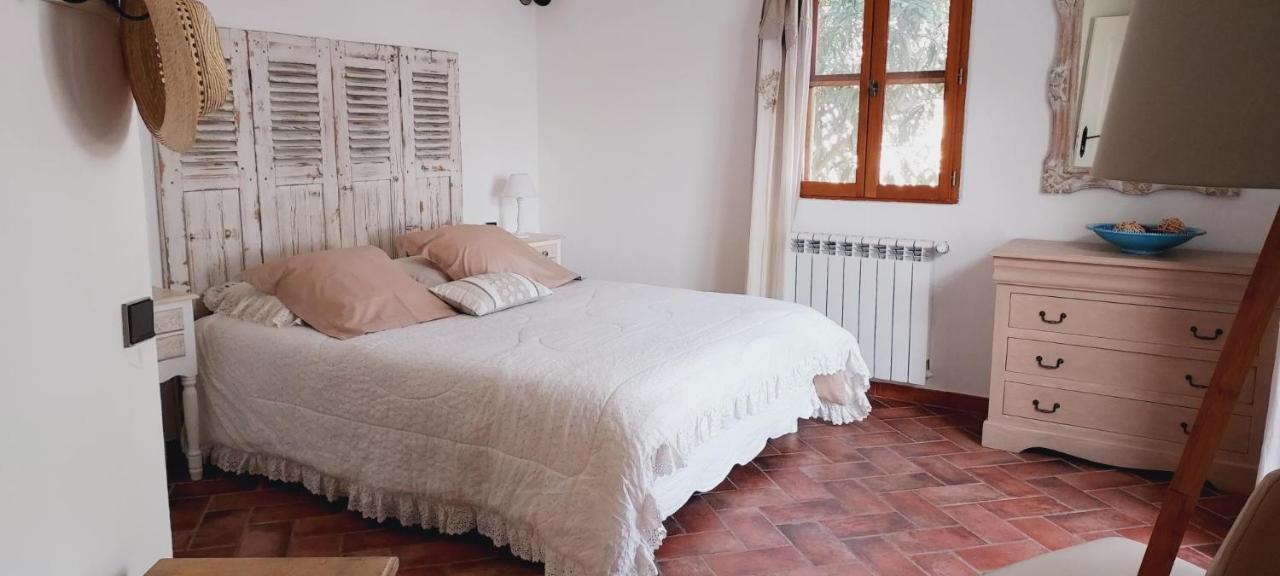 Mas De Plisset Appartement Saint-Gilles  Buitenkant foto