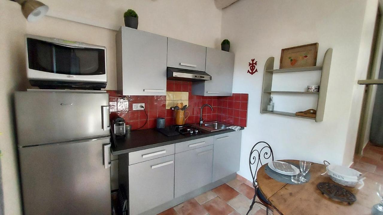 Mas De Plisset Appartement Saint-Gilles  Buitenkant foto