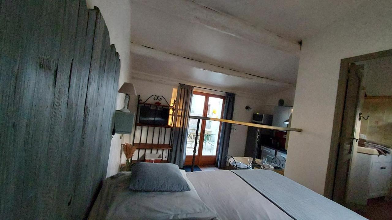 Mas De Plisset Appartement Saint-Gilles  Buitenkant foto