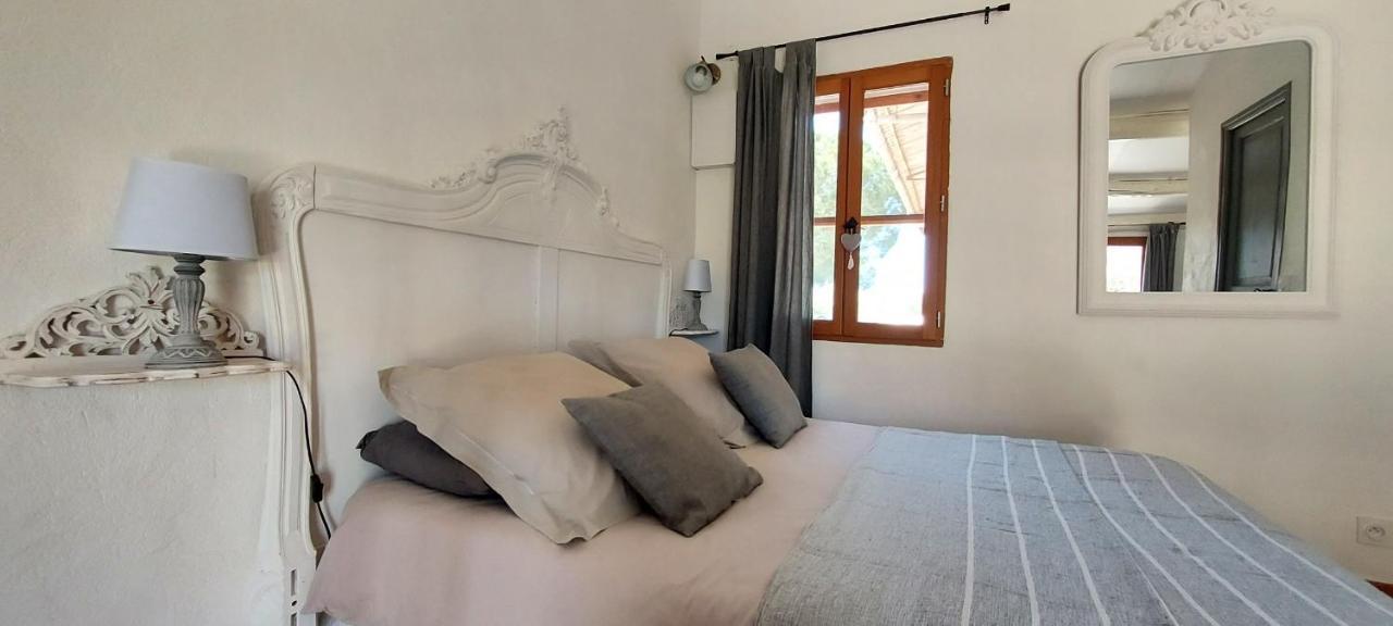 Mas De Plisset Appartement Saint-Gilles  Buitenkant foto