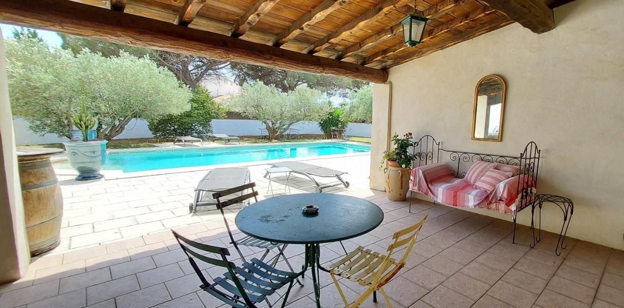 Mas De Plisset Appartement Saint-Gilles  Buitenkant foto